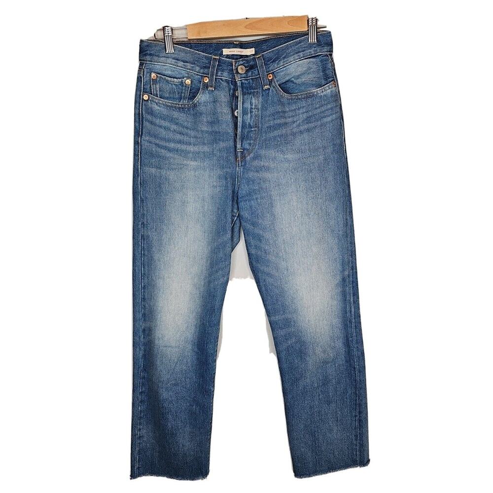 Levi's Women's Blue Wedgie Straight Fray Hem Button Fly Jeans Size‎ 27